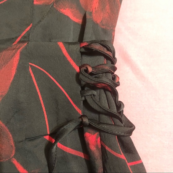 Floral Corset-Waist Tunic Blouse - Picture 7 of 11